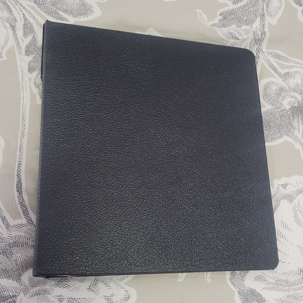 Columbia Black Pebble 3 Ring Binder 3" Spine Heavy Duty Vintage  11.5” x 10.5”